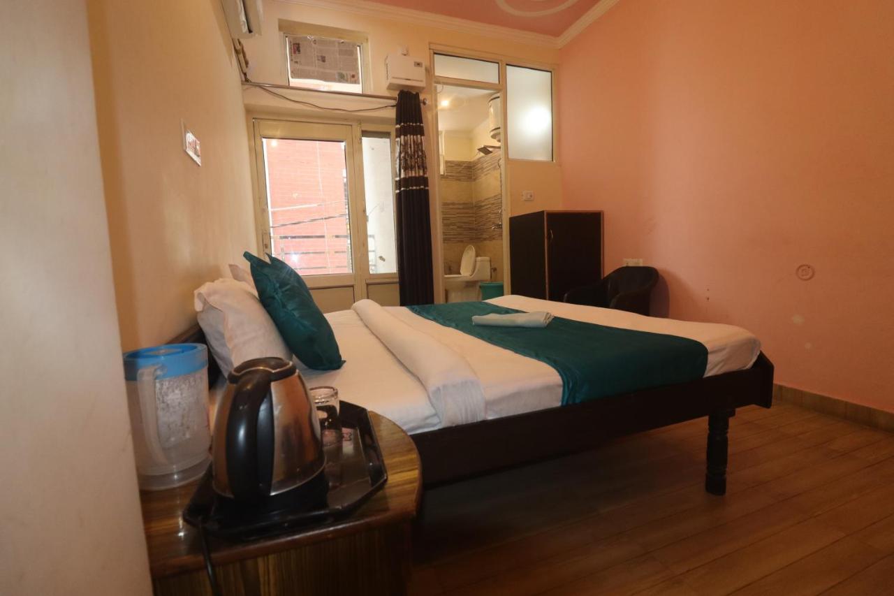 Triple One Hotel Tapovan Rishikesh,Near Laxman Jhula Ngoại thất bức ảnh