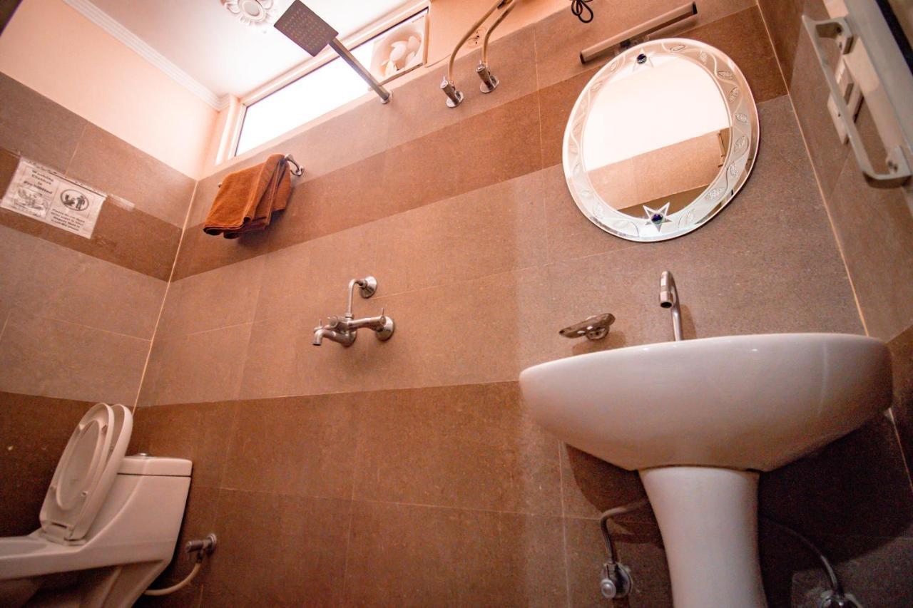 Triple One Hotel Tapovan Rishikesh,Near Laxman Jhula Ngoại thất bức ảnh